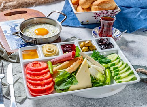  Salihli Eğitim Kültür ve Dayanışma Derneği